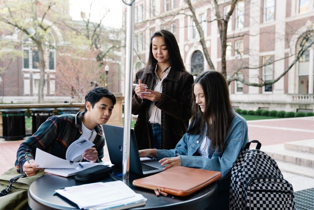 Want to Get Part-Time Jobs Abroad? A Guide for International Students